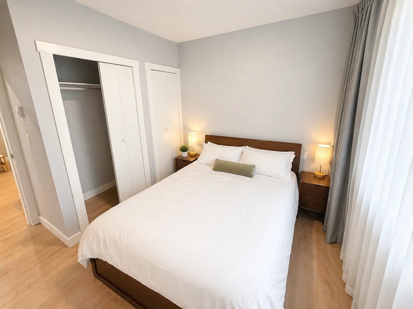 Downtown two-bedroom home — property photo 5
