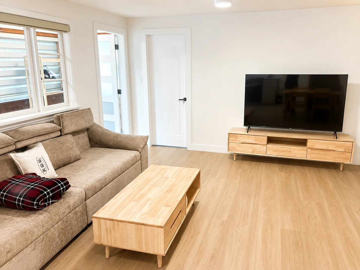 Three-bedroom, two-bath home — property photo 4
